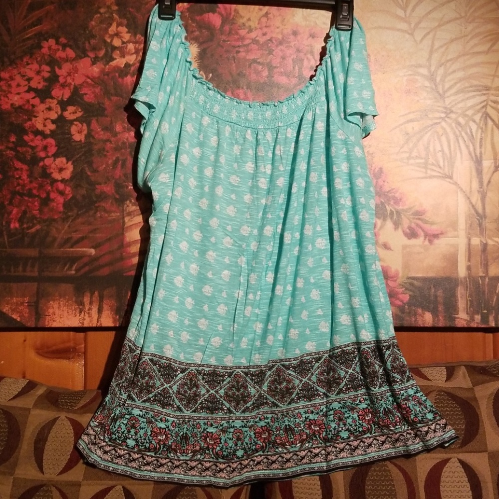 Scoop neck printed shorts sleeve